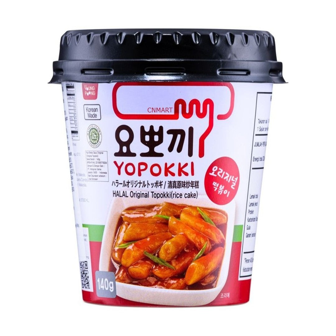 Yopokki Halal Original Topokki 140g instant cup with black lid, showing Korean and English product name and an image of cooked rice cakes in a savoury sauce on the front label.